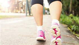 走路、散步示意圖／pixabay