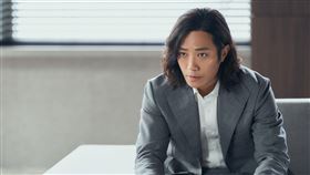 《The Auditors監察》晉久雖然飾演反派，但是又痞又帥的演出讓觀眾討厭不起來。（圖／Hami Video提供）