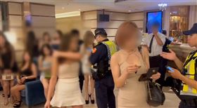 酒店,美腿,臨檢,雷霆（圖／翻攝畫面）