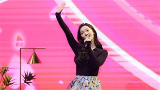 金智媛唱淚之女王OST　害羞嘟嘴全場瘋狂