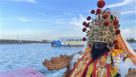 請神尊出海巡視▲（圖／翻攝自寶島神很大） 