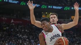 日本男籃八村壘轟下全場最高29分，但球隊最終仍以19分之差不敵塞爾維亞男籃。（圖／美聯社／達志影像）