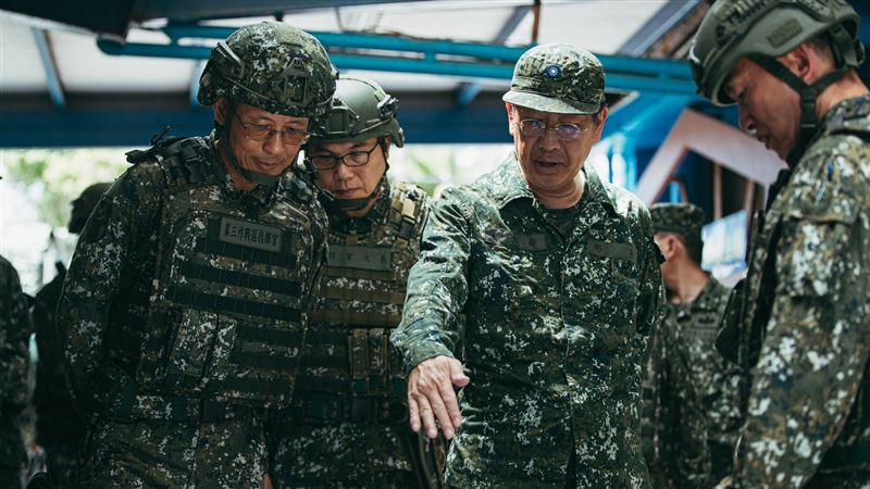 漢光實兵操演首日！顧立雄赴桃園實地視察