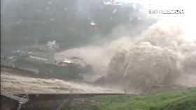 文 西北颱放假1800