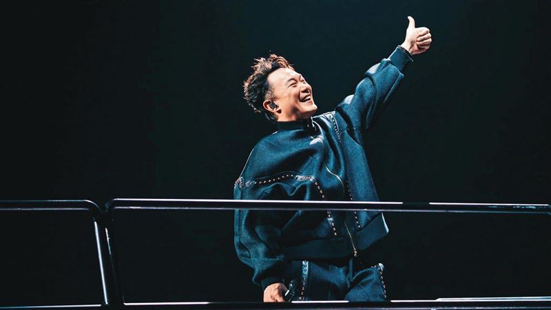 陳奕迅爆《好聲音》黑幕　導演要他按一下