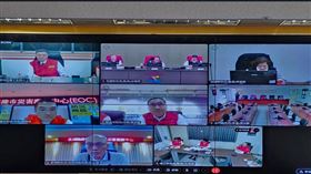 行政院長卓榮泰今（23）日視察中央災害應變中心，與多個縣市首長視訊。（圖／消防局提供)