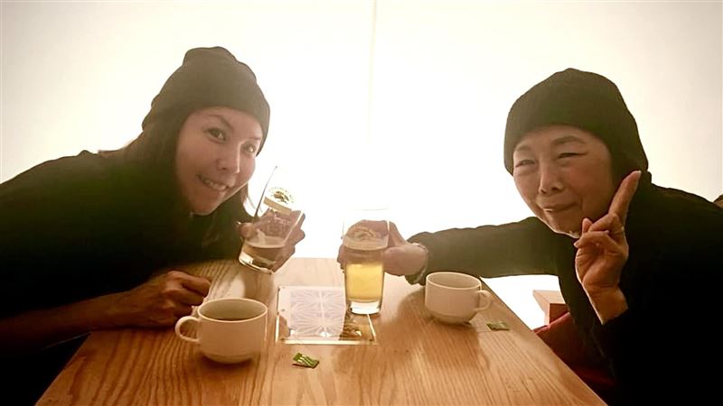 母罹失智症16年離世　許茹芸悲慟發聲了