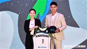 ▲TPBL選秀會，高雄全家海神在首輪選進魏莨哲。（圖／記者劉彥池攝影）