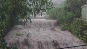 花蓮秀林和平村震後逢雨就坍方蘇花公路台9線因地震、大雨屢傳坍方，花蓮秀林鄉和平村長董蓮怡說，現在只要下雨就要撤離村民，已經算不清撤村多少次。（董蓮怡提供）中央社記者張祈傳真  113年7月2日