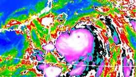 凱米開眼達中颱上限，強度直逼強颱。（圖／翻攝自觀氣象看天氣）