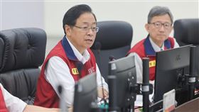 桃園等近5年放颱風假！市民衝張善政臉書喊「我愛你」　鄉民女神也現身。（圖／翻攝自張善政臉書）