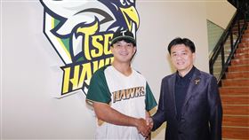 ▲台鋼雄鷹以現金轉隊費，交易換來統一獅郭阜林。（圖／台鋼雄鷹提供）