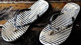 拖鞋，夾腳拖，人字拖（圖／翻攝自pixabay）