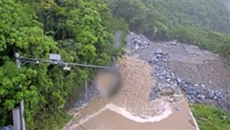 蘇花公路坍塌　土石流肆虐「道路不見了」