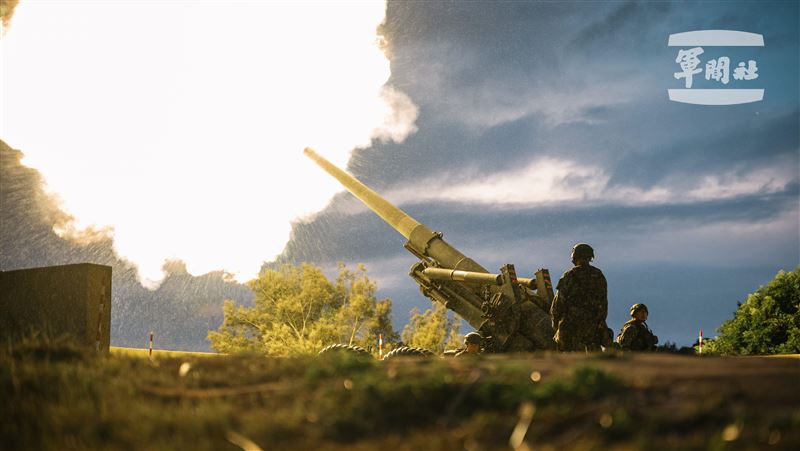 震撼！馬防部「航道封鎖實彈射擊」畫面曝