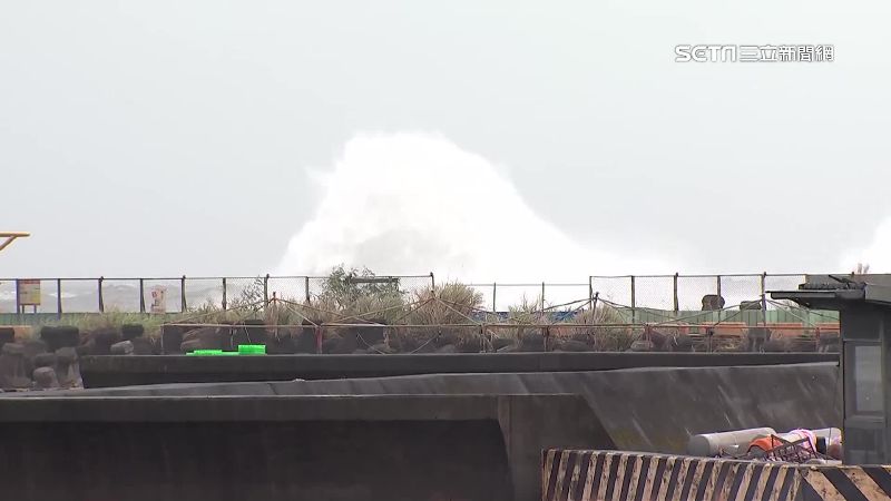 凱米颱風直撲宜花東　七星潭估現10米巨浪