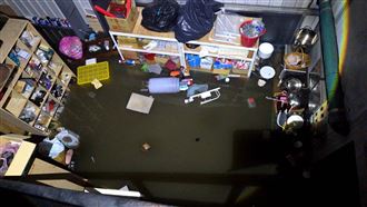 宜蘭員山成汪洋！淹水1.5米居民躲屋頂