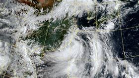 目前凱米颱風中心仍在台灣海峽北部（圖／翻攝自氣象署）