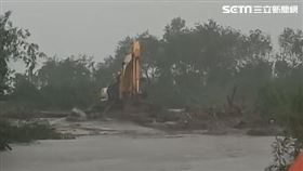 彰化,濁水溪,工人,受困,大怪手,救援（圖／翻攝畫面）