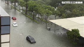 泥水,豪雨,機車,颱風,高雄,黃昏市場