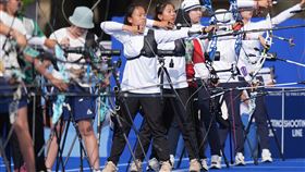 台灣射箭女子代表隊3人一共射下1926分，女團排名第9名。（圖／中華奧會提供）