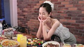 千千以大胃王著稱，擁有各式美食業配。（圖／翻攝自khshu_IG）