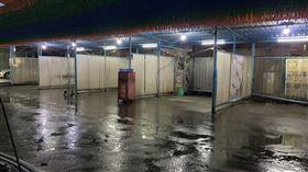 桃園八德一間自助洗車廠，25日颱風夜一名男子離奇身亡。 (圖／翻攝Google maps)
