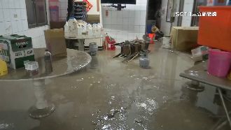 凱米颱風重創高雄　田寮小滾水淹近300cm