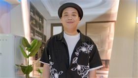 阿虎強打精神來錄影。（圖／記者蔡云慈攝影）