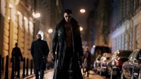 比爾史柯斯嘉表示自己從小就是《龍族戰神》的超級粉。（圖／車庫娛樂提供）