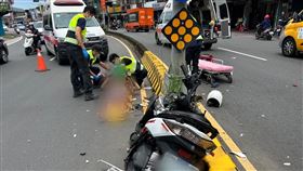 現場狀況相當狼藉。（圖／警方提供）