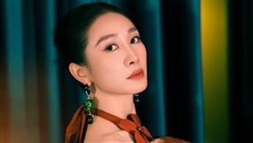 陶昕然節目上公開執行導演惡行。（圖／翻攝自陶昕然微博）