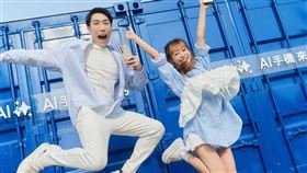 小吳（左）和紀卜心（右）因為飲料店飲品標示不清惹議。（圖／翻攝自紀卜心IG）