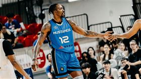 ▲霍華德（Dwight Howard）談到在場上和卡森斯（DeMarcus Cousins）聯手的想法。（圖／台北野馬提供）