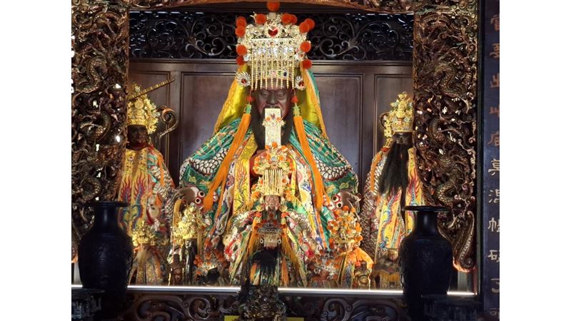 扯斷關公手偷金牌!專家警告:你慘了