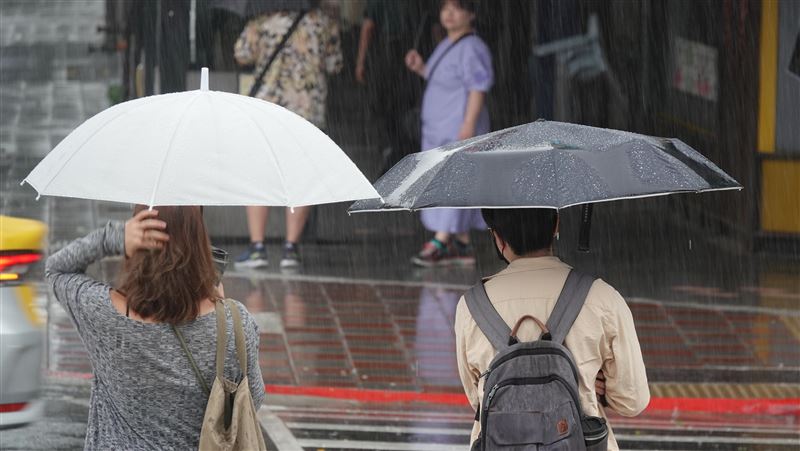 新／大雷雨強襲1時　彰化、嘉義縣市留意