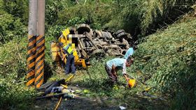 凱米颱風,電力搶修,阿里山,台電工程車,翻覆