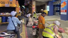 宜蘭加強垃圾破袋稽查 屢勸不聽最高罰6000元宜蘭縣環保局7月起與各公所清潔隊加強各清運路線垃圾破袋稽查，若發現不合格，會將垃圾退回給民眾，屢勸不聽者，可依違反廢棄物清理法，最高可開罰新台幣6000元。（宜蘭縣環保局提供）中央社記者王朝鈺傳真 113年7月28日