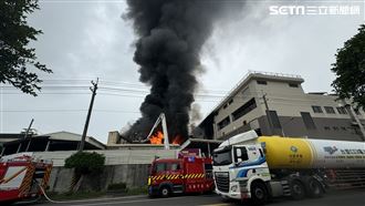新／工業區爆炸「囤大量化學品」引咳飆淚