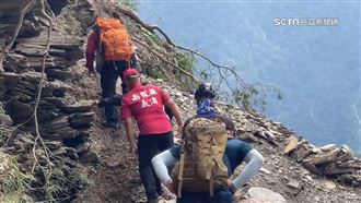 警消車隊跋山涉水　外送高血壓藥給受困民