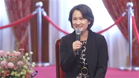 副總統蕭美琴今（29）日上午在台北賓館接見「對中政策跨國議會聯盟」（IPAC）訪團。（圖／總統府提供)