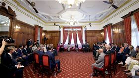 副總統接見IPAC訪團副總統蕭美琴29日在台北賓館接見「對中政策跨國議會聯盟」（IPAC）訪團。（總統府提供）中央社記者葉素萍傳真  113年7月29日