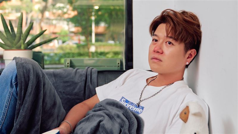 李易爆導演偏心女藝人！被逼「跪求」原諒