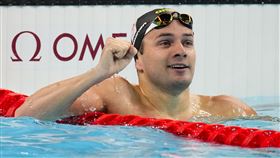 阿爾諾卡明哈（Arno Kamminga）迅速紅遍全網，原因是他穿著一件令人「引發遐想的泳褲」。（圖／美聯社／達志影像）