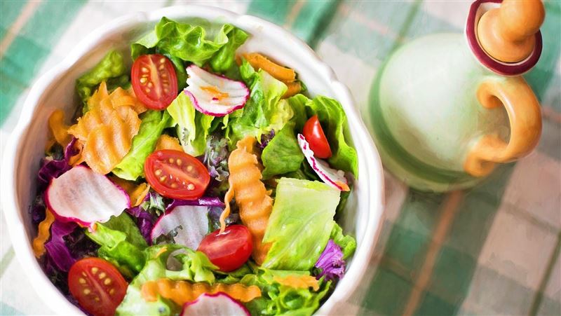低脂＝變瘦？醫破「健康餐」迷思：OL錯了