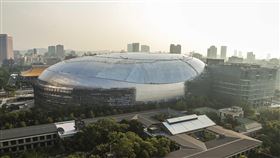 台北大巨蛋與松山菸廠鳥瞰圖。（圖／記者林士傑攝影）