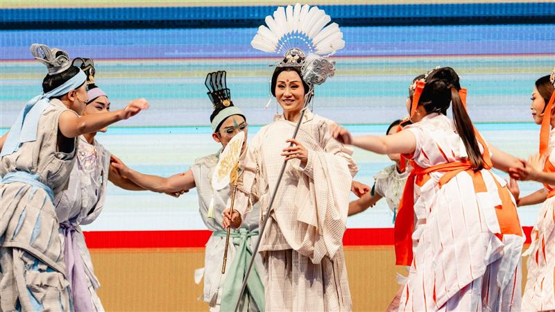 廟口野台巴黎實境重現！