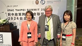 IPAC 范雲 陳昭姿。（圖／翻攝范雲臉書)