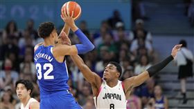 ▲溫班亞馬（Victor Wembanyama）在延長賽連拿8分奠定勝基。（圖／美聯社／達志影像）