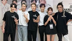 謝京穎透漏因為犯錯等了這張Energy合照一年多。（圖／翻攝自謝京穎臉書）